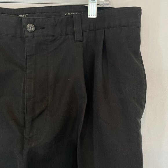 Dockers Tour Men's Polyester Blend Bermuda Shorts in Black Size 38 Waist Golf - Picture 5 of 10